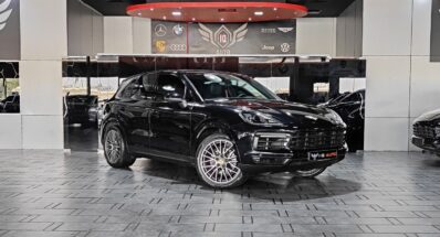 2020 PORSCHE CAYENNE