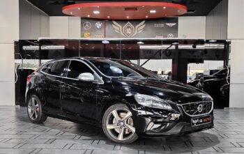 2016 VOLVO V40 T5 R- DESIGN