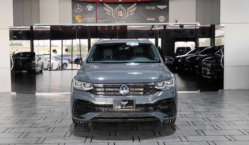 
								2021 TIGUAN R- LINE  BLACK EDITION  AGENCY WARRANTY full									