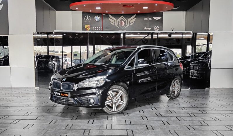 
								2015 BMW 2 SERIES  218i TOURER SPORT full									