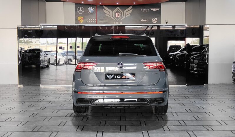 
								2021 TIGUAN R- LINE  BLACK EDITION  AGENCY WARRANTY full									