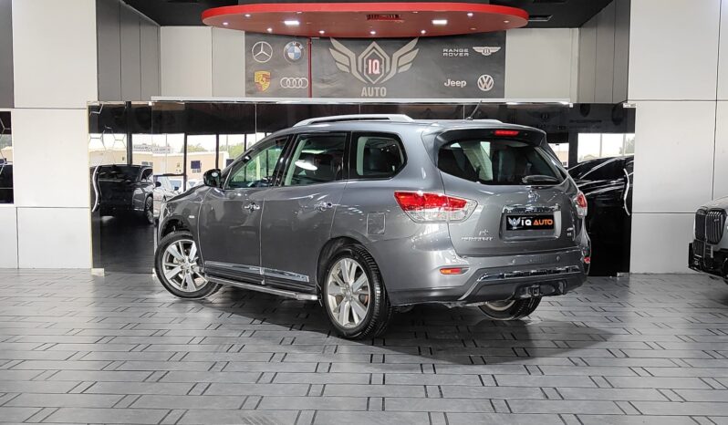 
								2016 NISSAN PATHFINDER SL full									