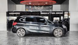 
										2015 BMW 2 SERIES  218i TOURER SPORT full									