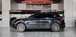 
										2020 PORSCHE CAYENNE full									