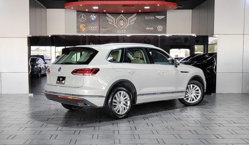 
								2021 VOLKSWAGEN TOUAREG HIGHLINE AGENCY WARRANTY SERVICE CONTRACT full									