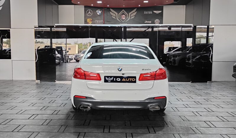 
								2018 BMW  5 SERIES 520I M-SPORT UNDER WARRANTY full									