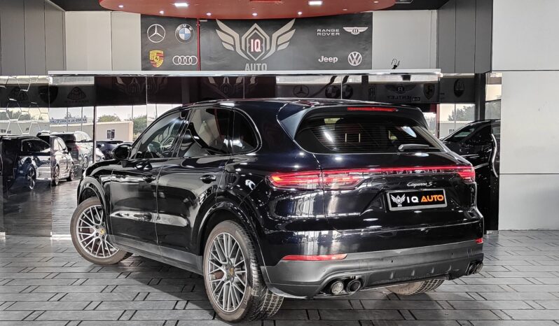 
								2019  PORSCHE CAYENNE S PORSCHE WARRANTY CHRONO PACKAGE full									