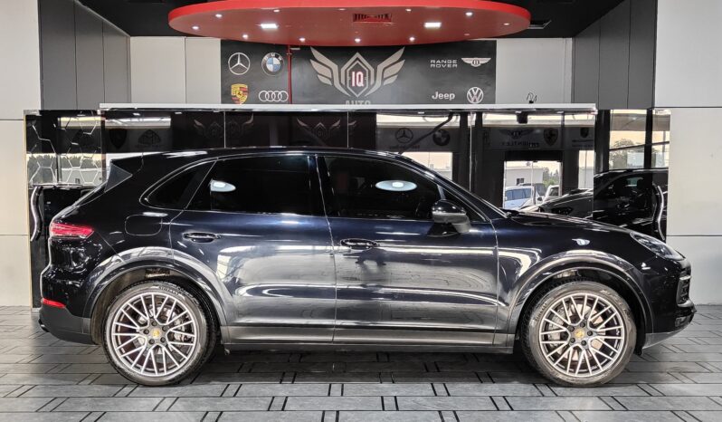 
								2019  PORSCHE CAYENNE S PORSCHE WARRANTY CHRONO PACKAGE full									