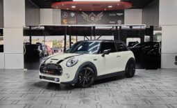 
										2018 MINI COOPER S | UNDER WARRANTY | LOW KM | ORIGINAL PAINT full									