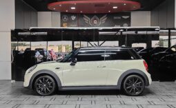 
										2018 MINI COOPER S | UNDER WARRANTY | LOW KM | ORIGINAL PAINT full									