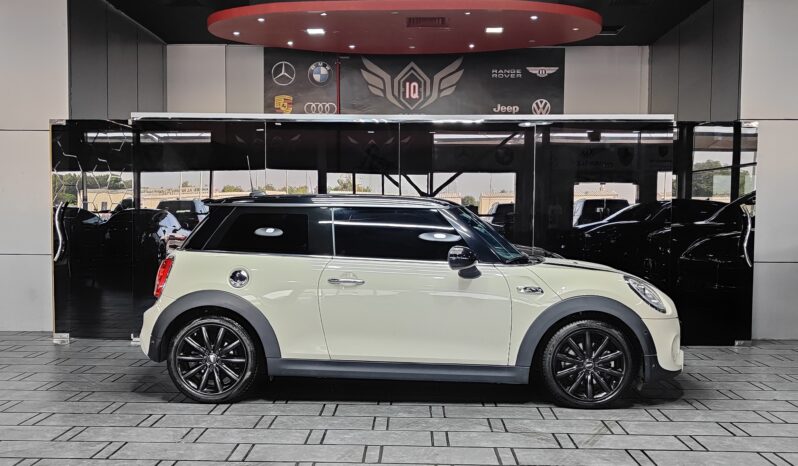 
								2018 MINI COOPER S | UNDER WARRANTY | LOW KM | ORIGINAL PAINT full									