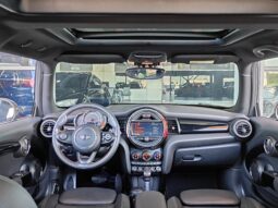 
										2018 MINI COOPER S | UNDER WARRANTY | LOW KM | ORIGINAL PAINT full									