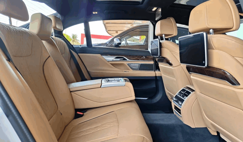 
								AED 2,850 P.M | 2021 BMW 730LI M-SPORT | PREMIUM WARRANTY | FULLY LOADED | ORIGINAL PAINT | GCC full									