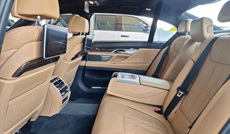 
								AED 2,850 P.M | 2021 BMW 730LI M-SPORT | PREMIUM WARRANTY | FULLY LOADED | ORIGINAL PAINT | GCC full									