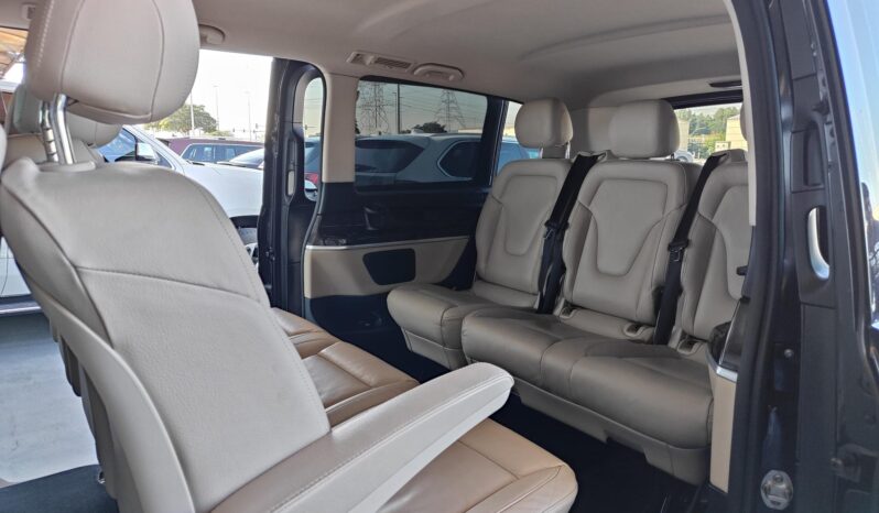 
								2018 MERCEDES-BENZ V250 | UNDER WARRANTY | 8 VIP SEATS full									