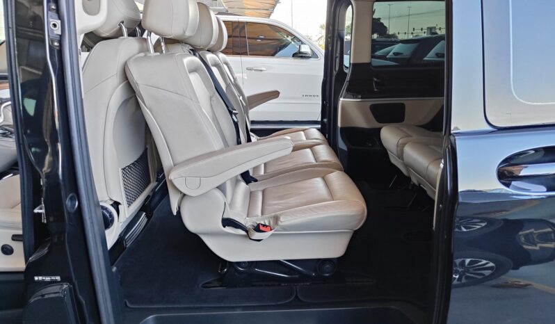 
								2018 MERCEDES-BENZ V250 | UNDER WARRANTY | 8 VIP SEATS full									