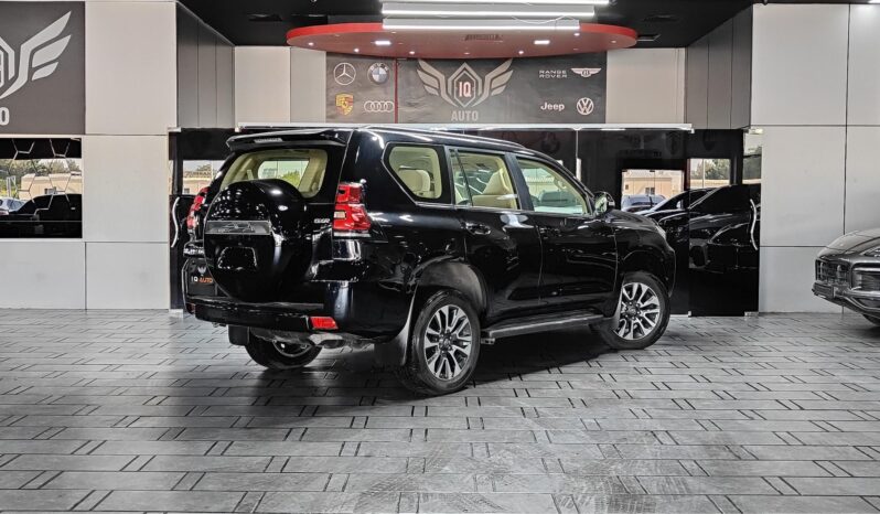 
								2022 LAND CRUISER PRADO GXR 4.0L | UNDER WARRANTY | SUNROOF full									