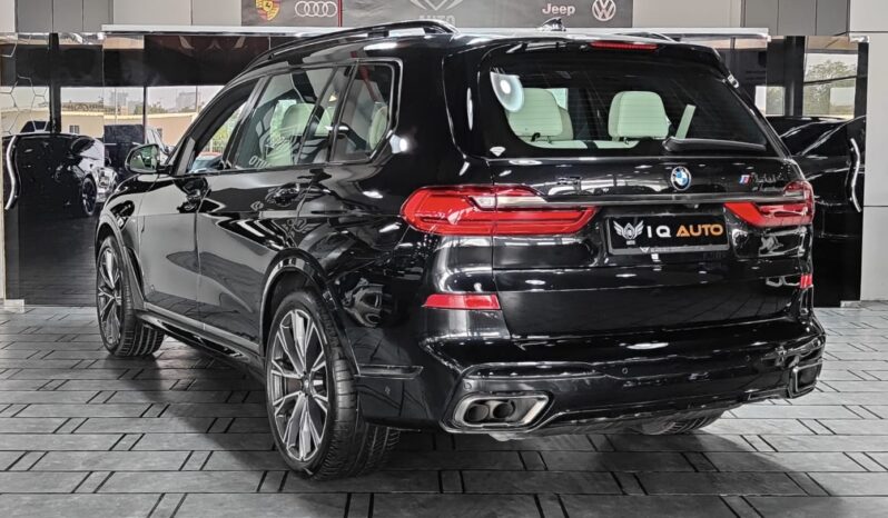 
								AED 3,250 P.M | 2020 BMW X7 XDRIVE 50I M-SPORT | UNDER WARRANTY | V8 4.4L | PILOT SEATS | GCC full									