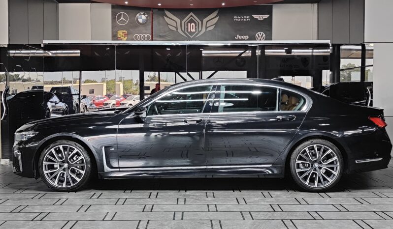 
								AED 3,050 P.M | 2021 BMW 730LI M-SPORT | PREMIUM WARRANTY | FULLY LOADED | GCC || AED 193,000 full									