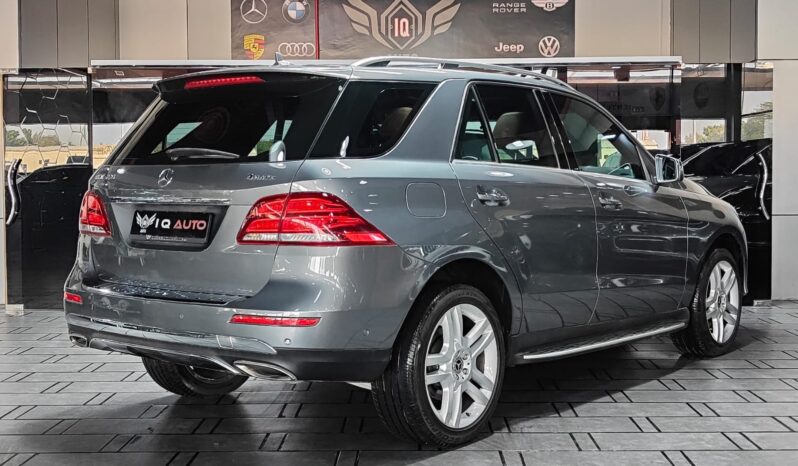 
								AED 1,825 P.M | 2018 Mercedes-Benz GLE 400 4MATIC full									