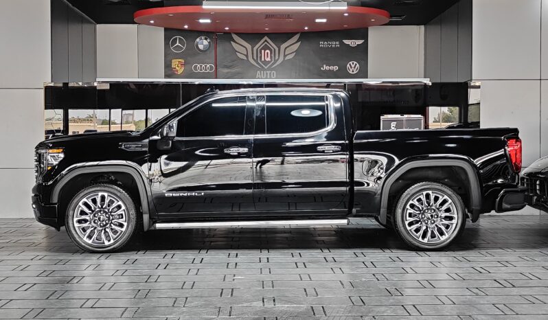 
								2023 GMC SIERRA DENALI ULTIMATE | AGENCY WARRANTY | V8 6.2L | SUNROOF full									