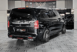 
										AED 4,150 P.M | 2023 Mercedes Benz V250 | V-Line | Under Warranty | 8 Seater | GCC full									