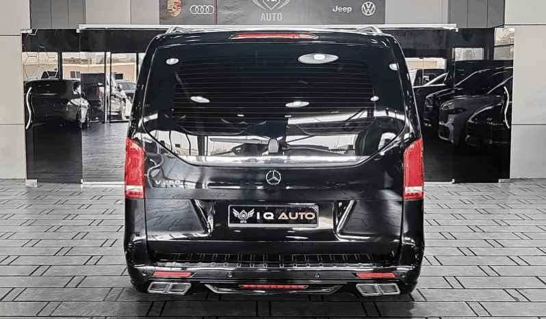 
								AED 4,150 P.M | 2023 Mercedes Benz V250 | V-Line | Under Warranty | 8 Seater | GCC full									