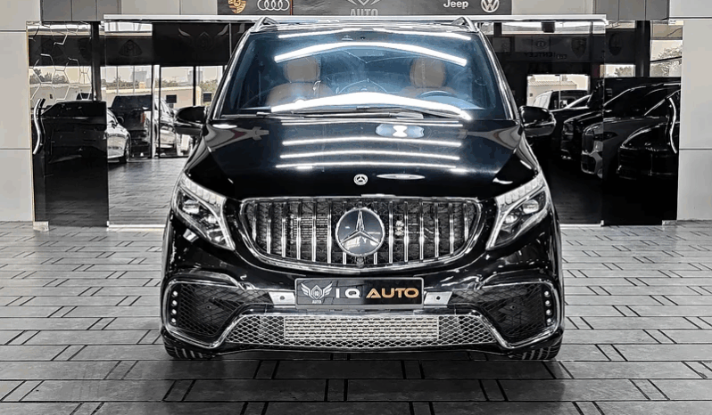 
								AED 4,150 P.M | 2023 Mercedes Benz V250 | V-Line | Under Warranty | 8 Seater | GCC full									
