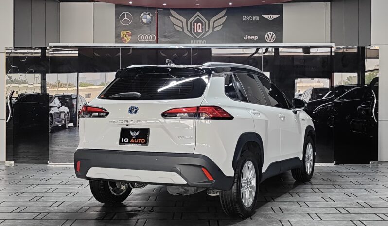 
								2023 Toyota Corolla Cross | Hybrid | Under Warranty | GCC | full									