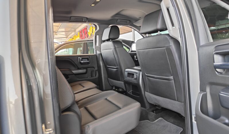 
								AED 1,180 P.M | 2017 GMC Sierra | All Terrain | GCC full									