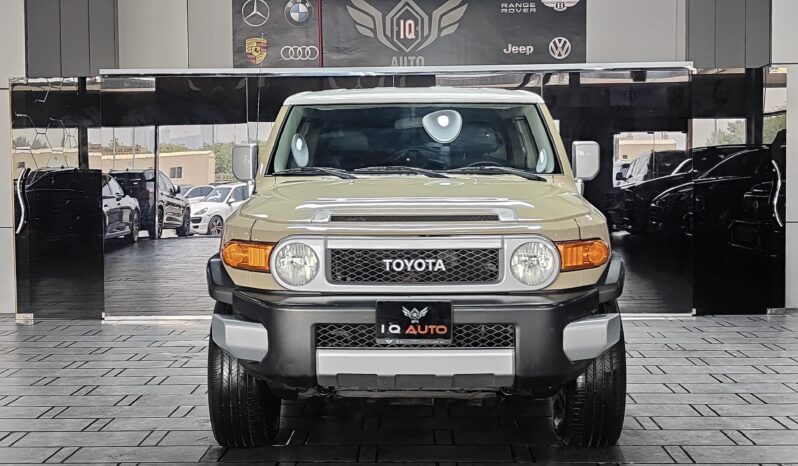 
								2013 Toyota FJ Cruiser | GCC | 75,000 AED full									