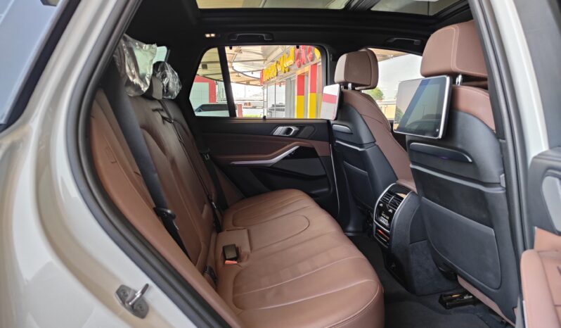 
								AED 2,990 P.M | 2022 BMW X5 40i M-Sport | Fully Loaded | Under Warranty | GCC full									