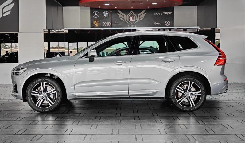 
								AED 950 P.M | 2019 VOLVO XC60 T6 R-DESIGN | UNDER WARRANTY | FULL PANORAMIC VIEW | GCC full									
