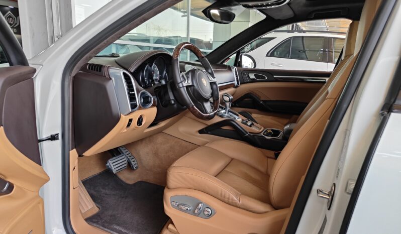 
								2013 Porsche Cayenne GTS | Full Service History | GCC full									