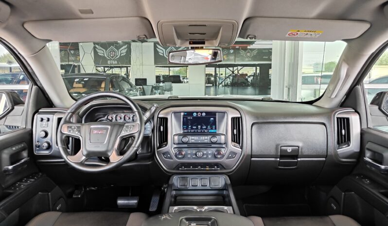 
								AED 1,180 P.M | 2017 GMC Sierra | All Terrain | GCC full									