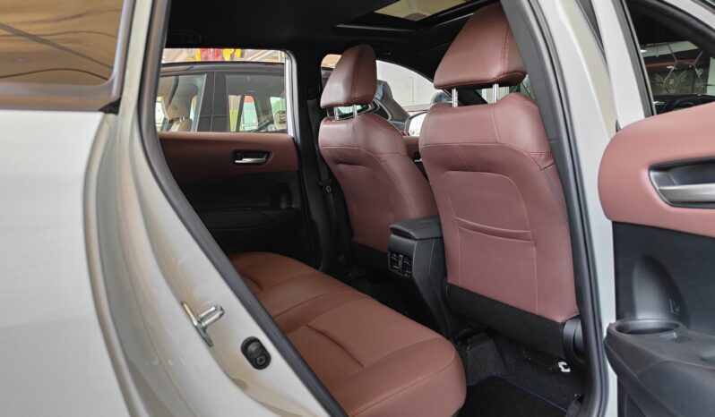 
								2023 Toyota Corolla Cross | Hybrid | Under Warranty | GCC | full									