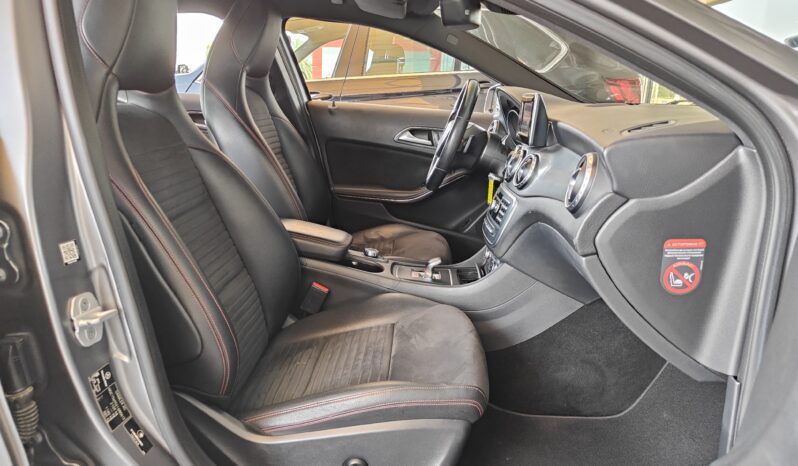 
								2015 Mercedes Benz GLA 45 AMG full									