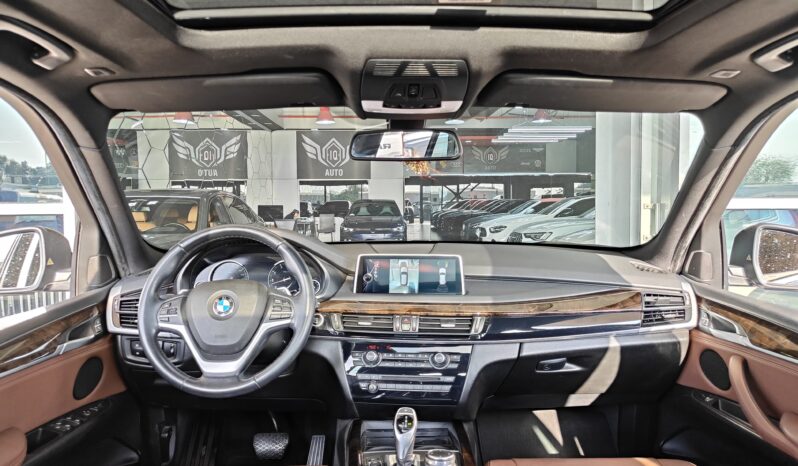 
								AED 1,800 P.M | 2016 BMW X5 xDrive 35i | Under Warranty | GCC full									