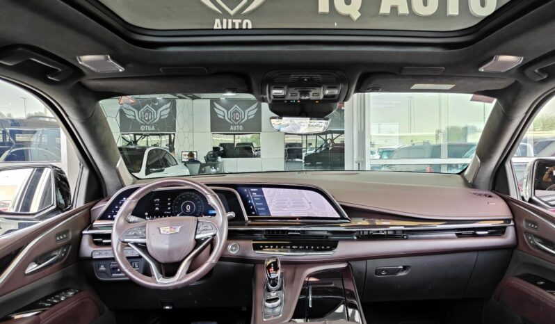 
								AED 4,750 P.M | Cadillac Escalade Sport Platinum 600 | Under Warranty | GCC full									