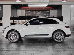 
										AED 1,250 P.M | 2018 Porsche Macan | Under Warranty | GCC full									