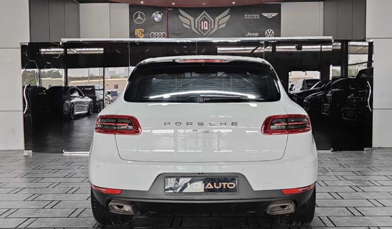 
								AED 1,250 P.M | 2018 Porsche Macan | Under Warranty | GCC full									