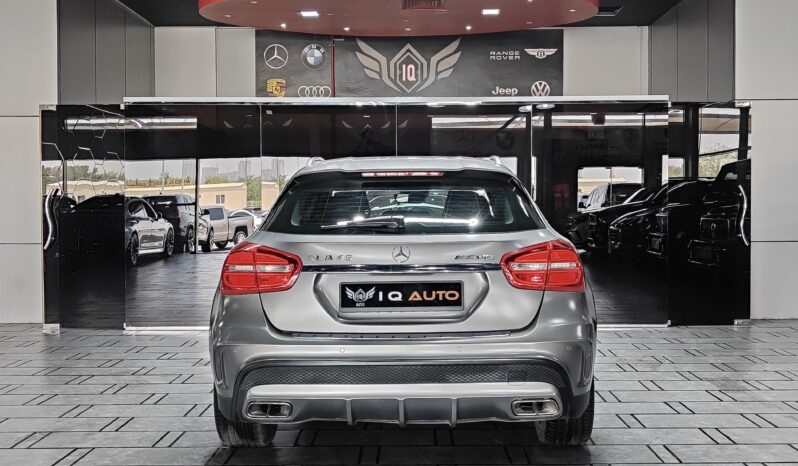 
								2015 Mercedes Benz GLA 45 AMG full									