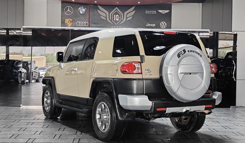 
								2013 Toyota FJ Cruiser | GCC | 75,000 AED full									
