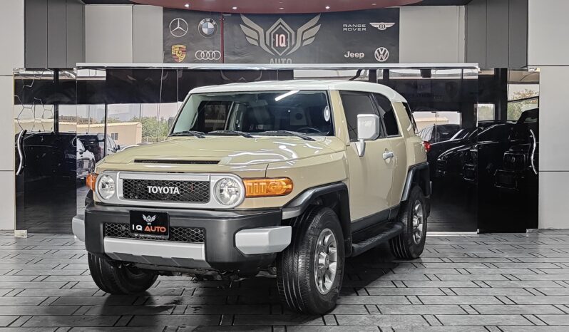 
								2013 Toyota FJ Cruiser | GCC | 75,000 AED full									