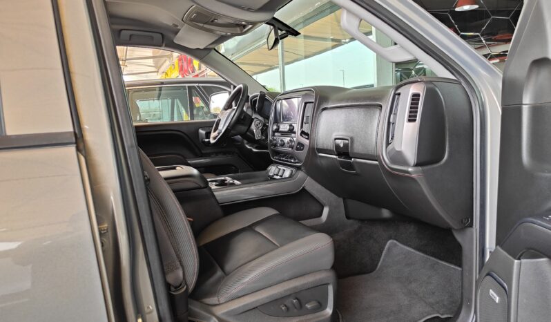 
								AED 1,180 P.M | 2017 GMC Sierra | All Terrain | GCC full									