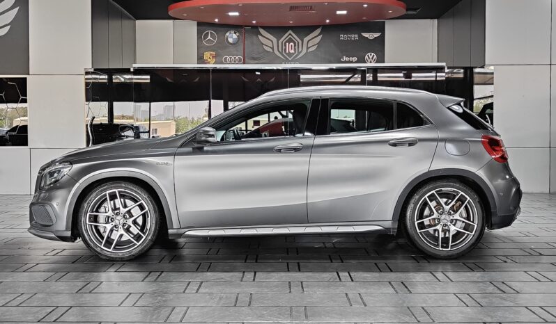 
								2015 Mercedes Benz GLA 45 AMG full									