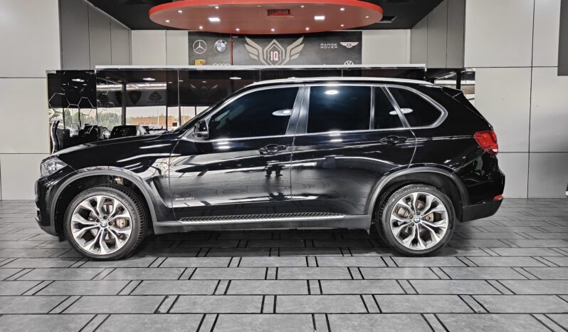 
								AED 1,800 P.M | 2016 BMW X5 xDrive 35i | Under Warranty | GCC full									