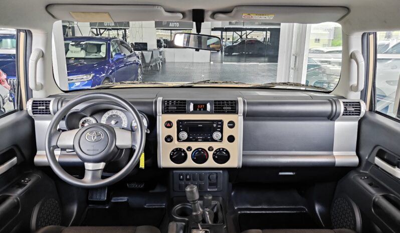 
								2013 Toyota FJ Cruiser | GCC | 75,000 AED full									