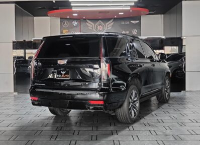 AED 4,750 P.M | Cadillac Escalade Sport Platinum 600 | Under Warranty | GCC