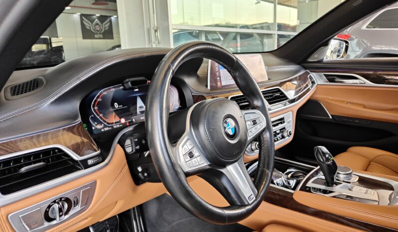
								AED 2,600 P.M | 2022 BMW 730LI M-Sport | Under Warranty | GCC | Fully Loaded full									